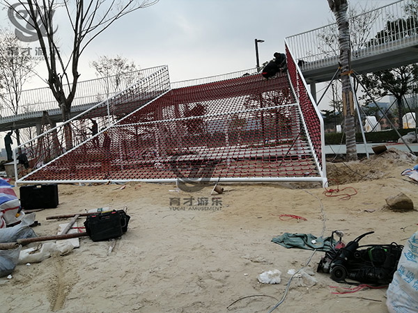 幼兒園戶(hù)外攀爬網(wǎng)景區(qū)拓展游樂(lè)場(chǎng)大型非標(biāo)兒童繩網(wǎng)攀登架定制(圖1) 星河灣9.jpg