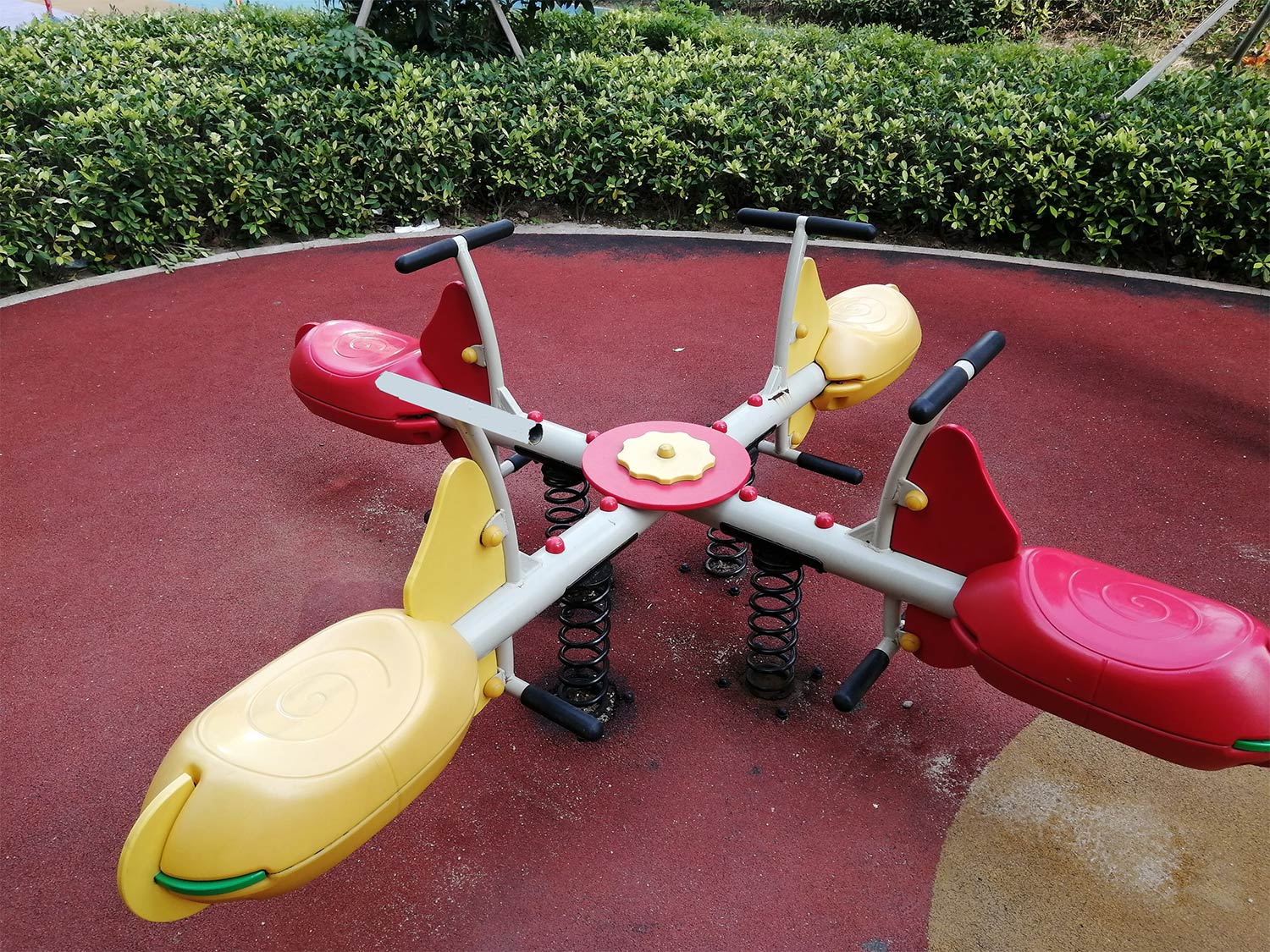 小區(qū)康體游樂設施戶外兒童攀爬架景觀園林小品組合滑梯|東莞奕翠園小區(qū)案例(圖10) 微信圖片_20210426143550.jpg