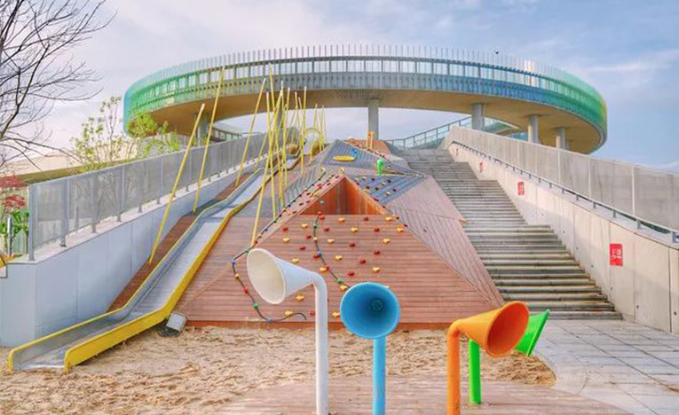 為非標(biāo)游樂設(shè)備定制行業(yè)注入更多“魔”力