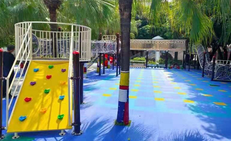 兒童戶外攀爬網(wǎng)園攀登網(wǎng)大型兒童拓展游藝設施案例|佛山雞洲幼兒園