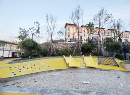 廣州不銹鋼滑梯戶外游樂設(shè)備室外非標(biāo)定制無動力玩具｜廣州黃埔區(qū)福山循環(huán)經(jīng)濟(jì)產(chǎn)業(yè)園戶外游樂設(shè)施案例