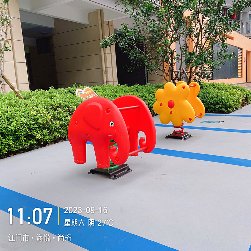 小區(qū)戶外搖搖馬_小區(qū)戶外搖搖樂_戶外兒童木馬(圖2) 215.jpg