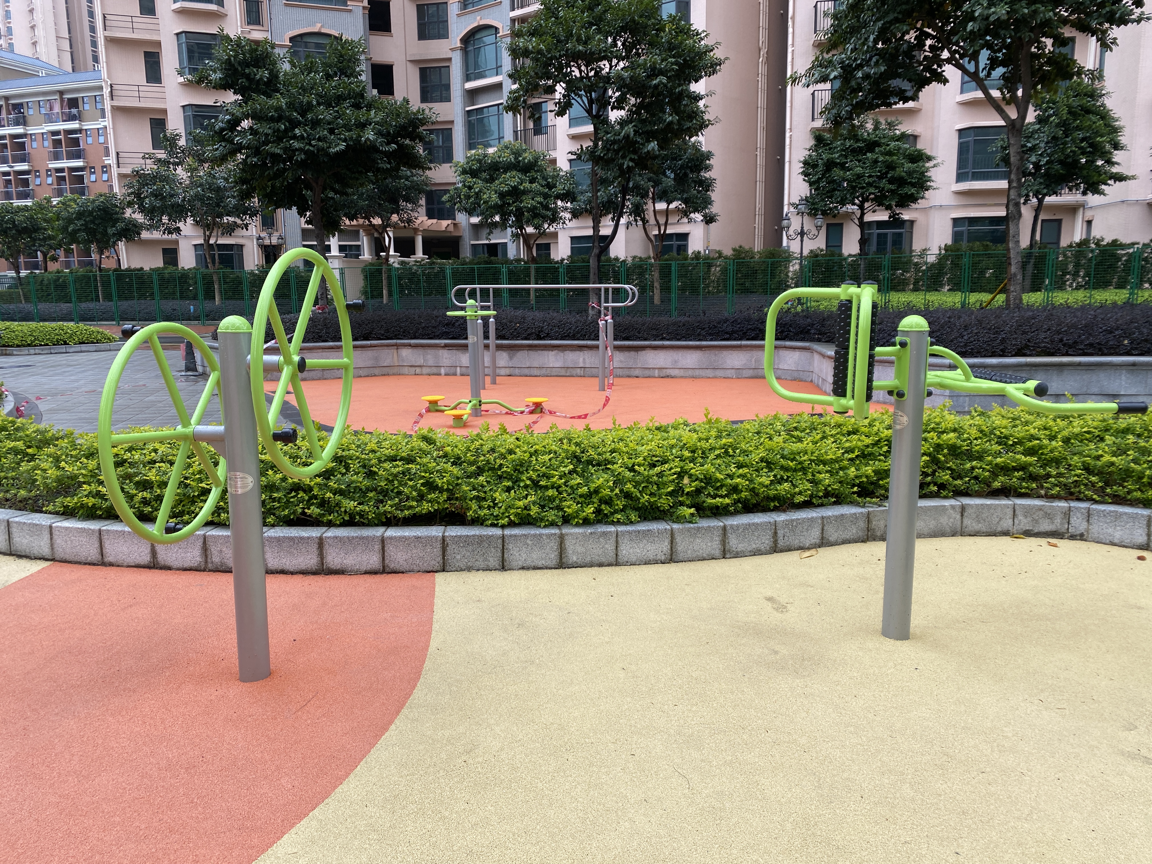 兒童戶外游樂設備室外大型不銹鋼兒童滑梯|佛山東湖洲房地產(chǎn)小區(qū)游樂設施案例(圖5) 微信圖片_20240311164025.jpg