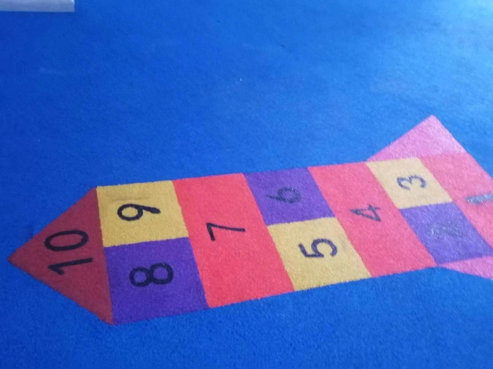 戶外大型游樂場設(shè)備室外兒童樂園epdm安全地墊鋪設(shè)丨佛山順德容桂鉑悅府案例(圖7) 微信圖片_20240419154612.jpg